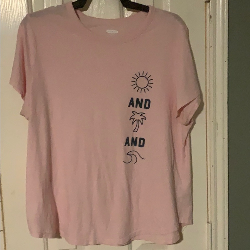 Shirt/top with sun,palm trees,and waves